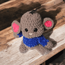 Load image into Gallery viewer, Pooh and friends - Mariposa Rainbow Boutique
