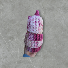 Load image into Gallery viewer, Crochet Armadillos