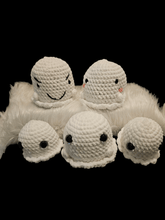 Load image into Gallery viewer, HALLOWEEN GHOST FAMILY - Mariposa Rainbow Boutique
