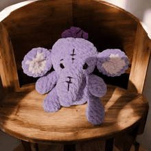 Load image into Gallery viewer, Pooh and friends - Mariposa Rainbow Boutique
