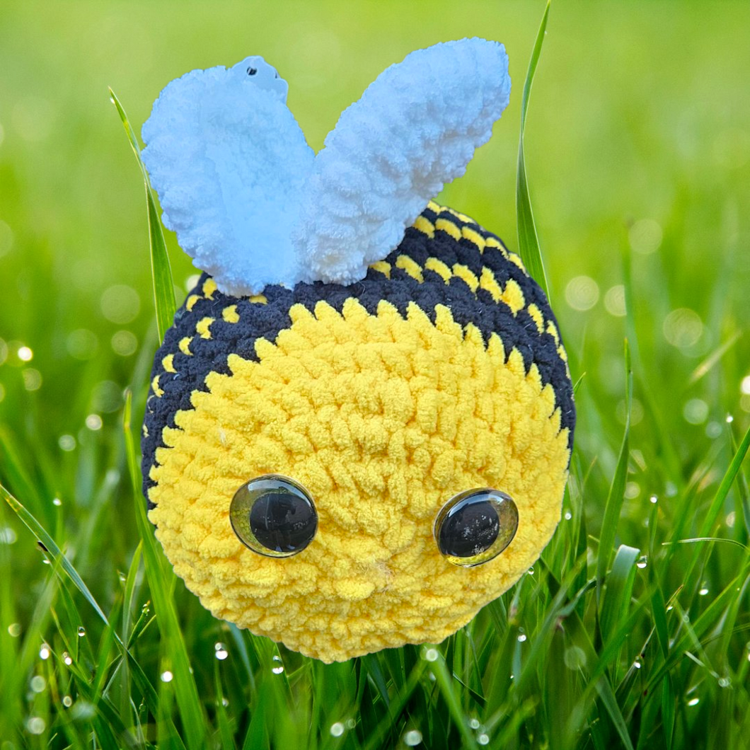 LARGE Bumble BEES