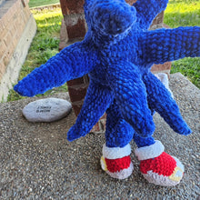 Load image into Gallery viewer, Crochet Sonic the Hedgehog - Large - Mariposa Rainbow Boutique
