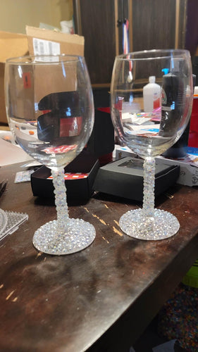Crystal wine glass - wedding gifts - Mariposa Rainbow Boutique